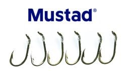 MUSTAD-SNELLED-BAITHOLDER-BEAK-HOOK