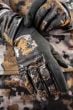Gants-Connec-Outvision-Paramount